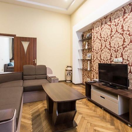 Odessa 3bedroom Deribas apartment Bagian luar foto