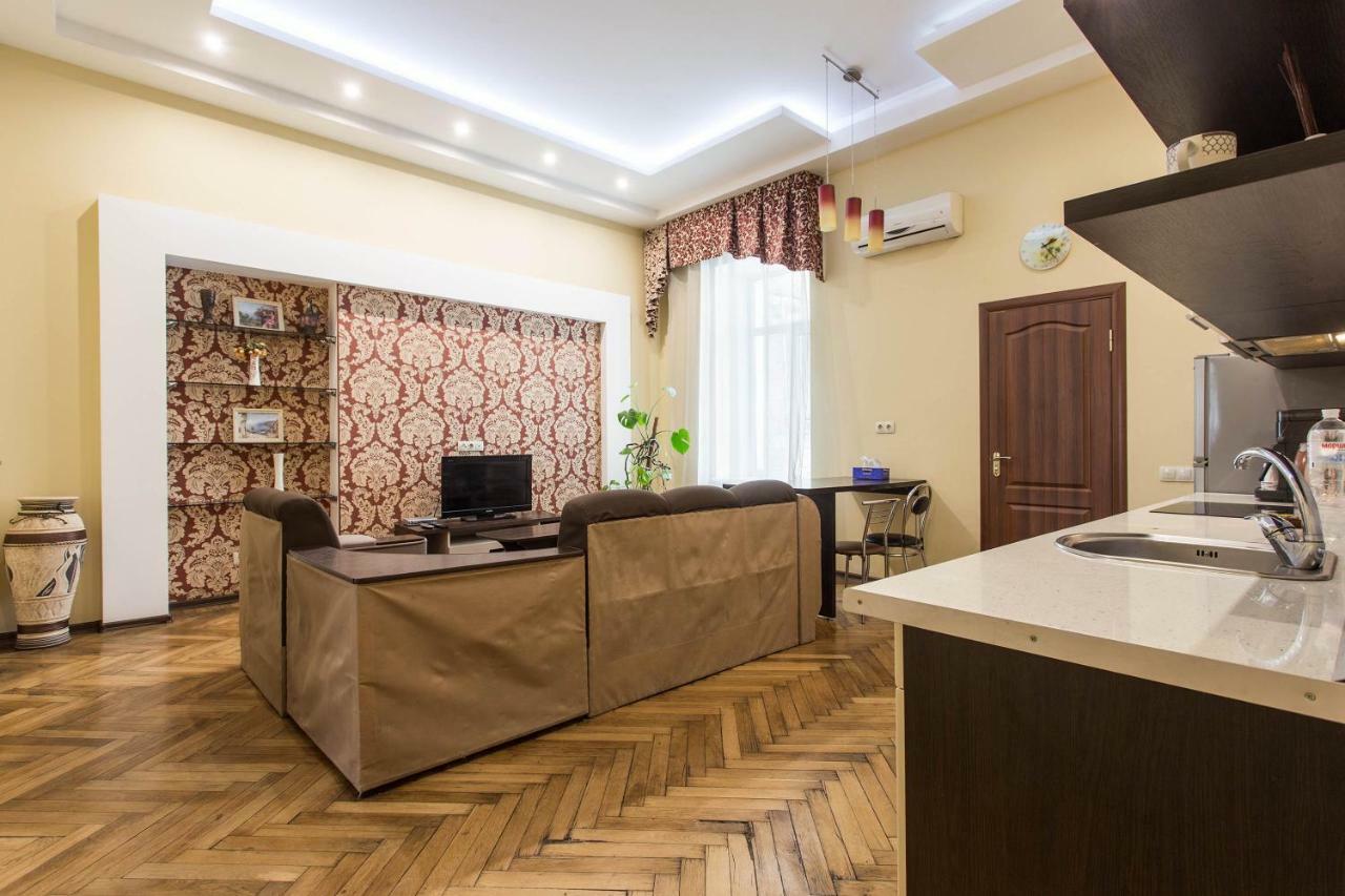 Odessa 3bedroom Deribas apartment Bagian luar foto