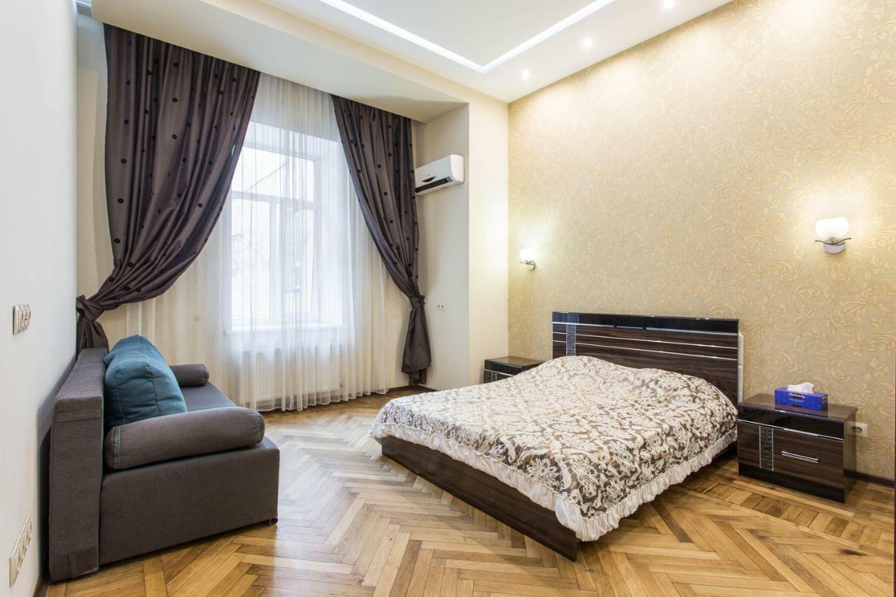 Odessa 3bedroom Deribas apartment Bagian luar foto